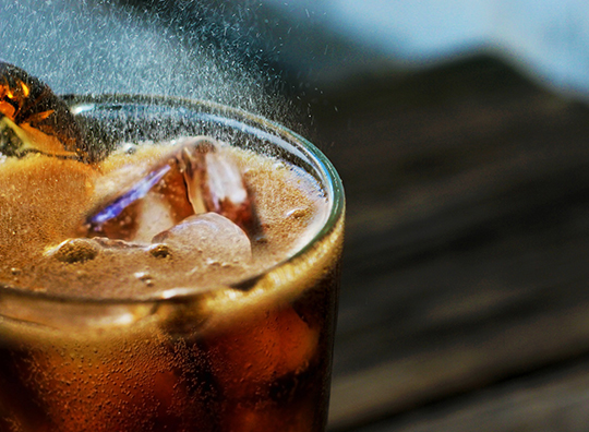 ControlDrinkingTooMuchSoda_21450939_[1]